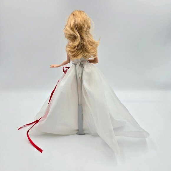 2010 Holiday Barbie Doll Collector Edition Red & White Dress Christmas R4545 Mat - Picture 10 of 16